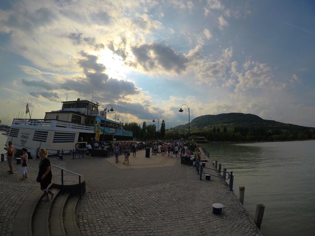 Menta Holiday Home บาดัคชอยโตมาย ภายนอก รูปภาพ